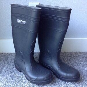 ⭐LACROSSE TALL RUBBER RAINBOOTS in Black, size 9⭐